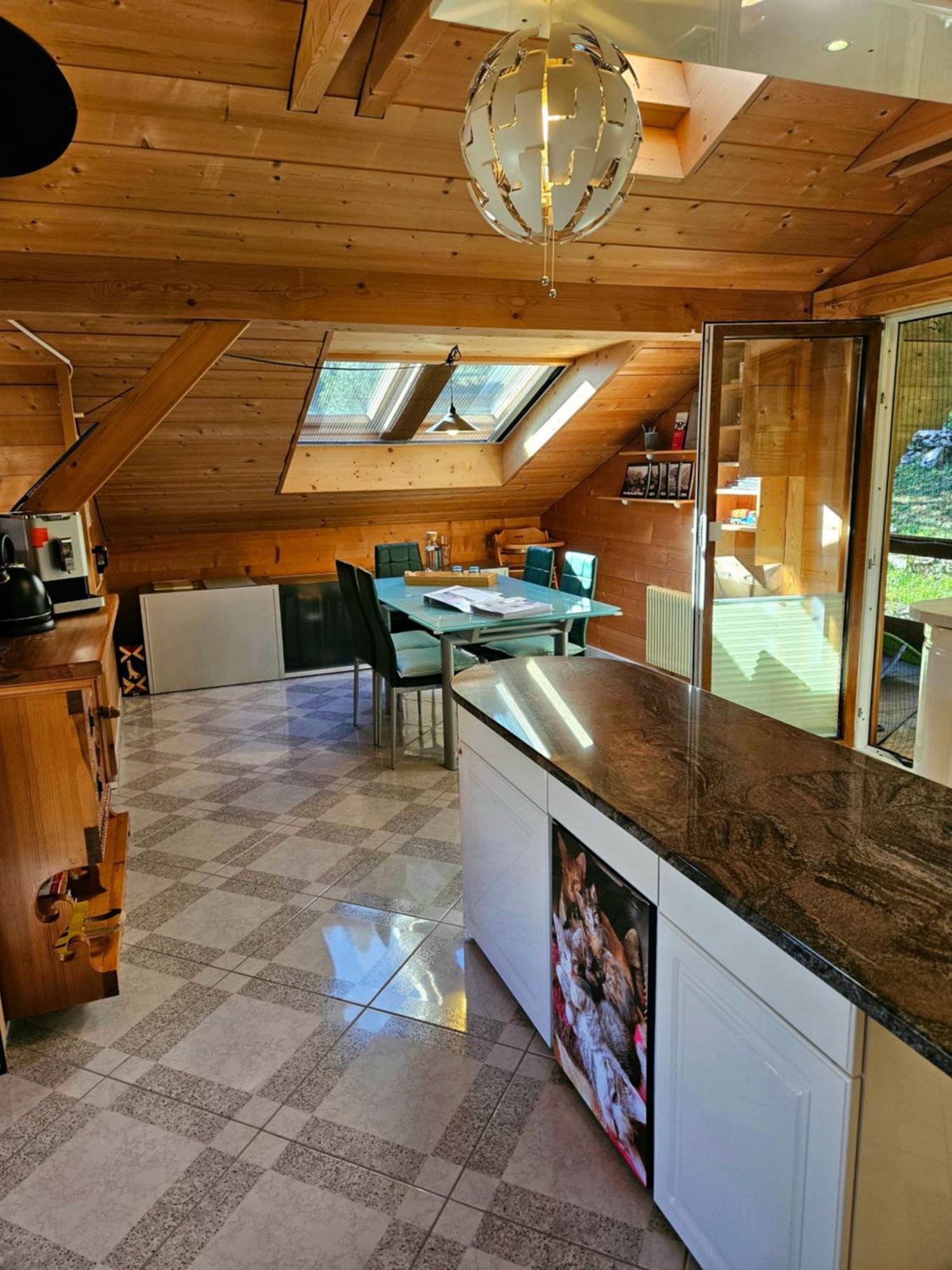 Gemuetliche Fewo Mit Sauna Inmitten Der Berge 迈林根 外观 照片